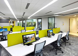 辦公室裝修時員工位該如何設計才能又經濟又舒適？